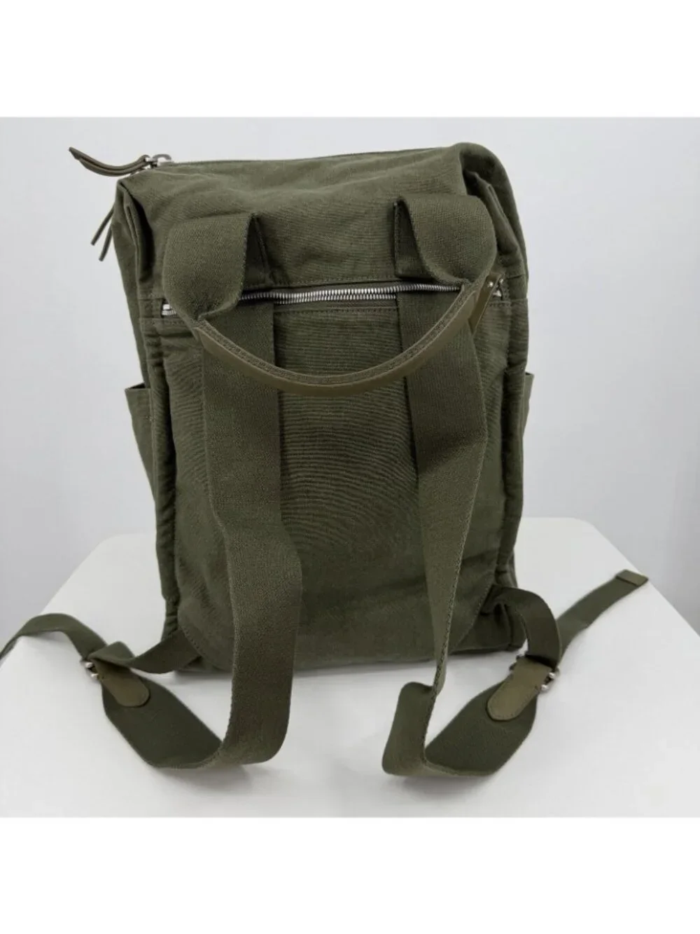 Quince Organic Cotton Canvas Convertible Backpack in Olive Green